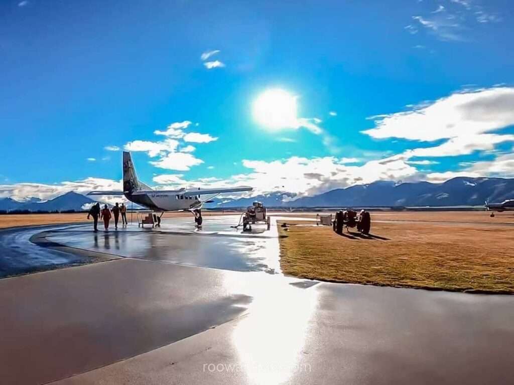 Plane to Sky Diving, Wanaka, New Zealand - RooWanders