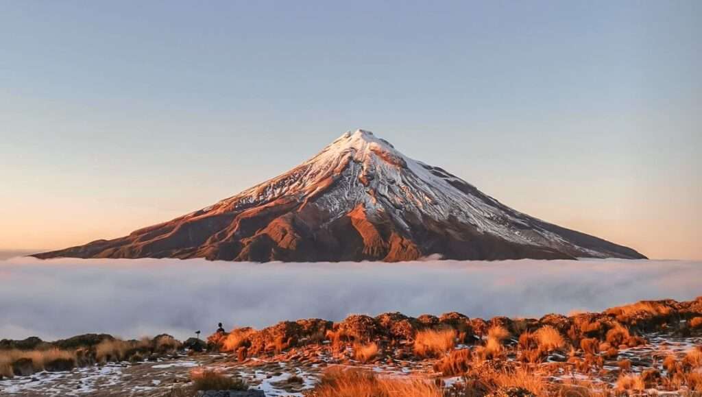 Mount Taranaki - RooWanders