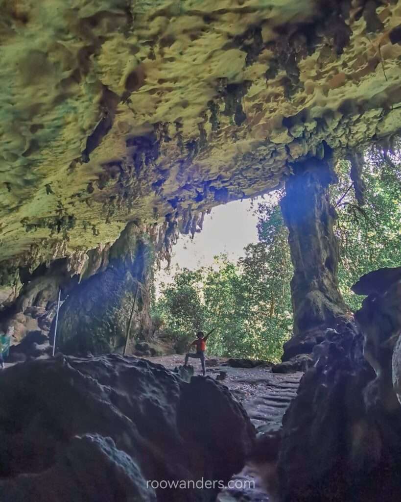 Trader's Cave, Gua Niah, Miri, Malaysia - RooWanders