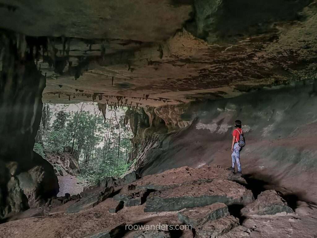 Painted Cave, Gua Niah, Miri, Malaysia - RooWanders