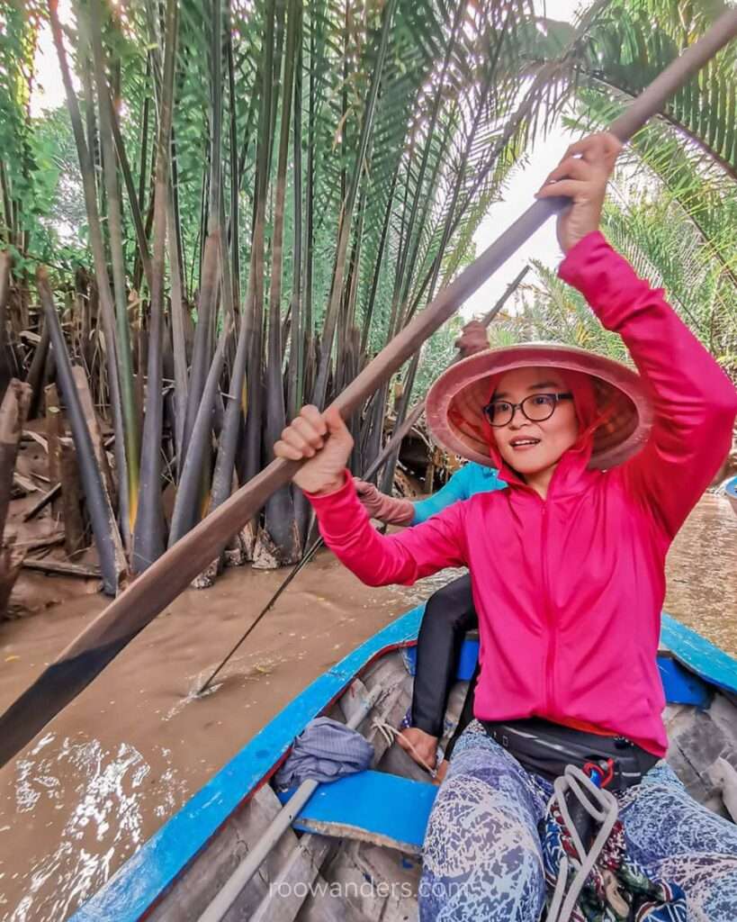 Rowing, Mekong Delta, Vietnam - RooWanders