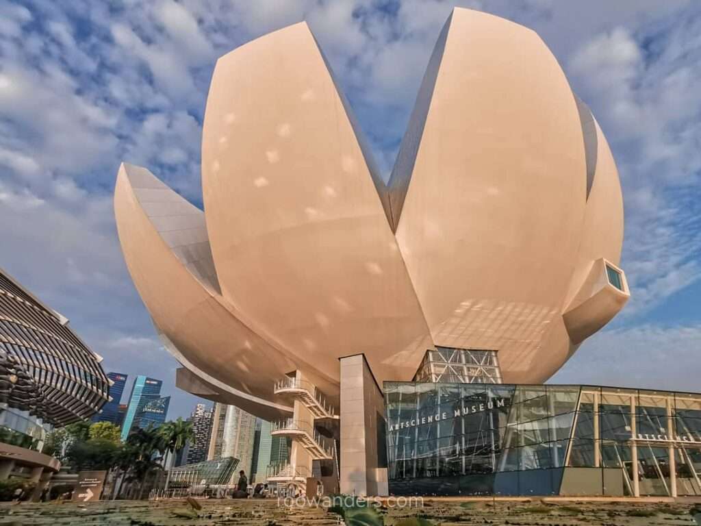 Art Science Museum, Singapore - RooWanders