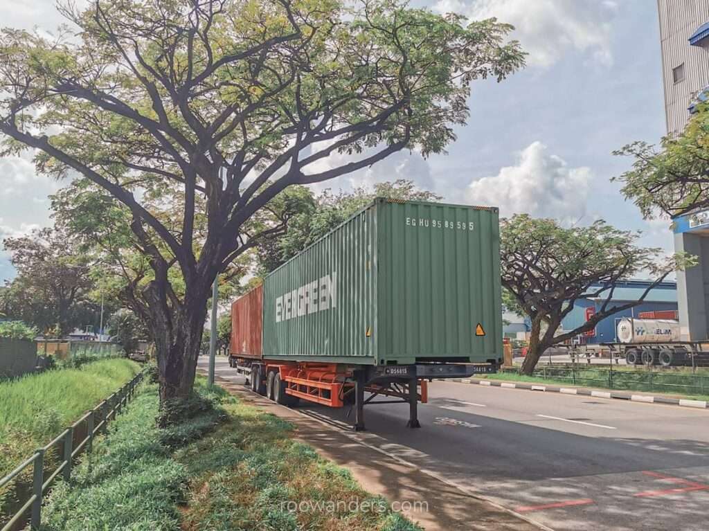 Benoi Containers, Singapore - RooWanders
