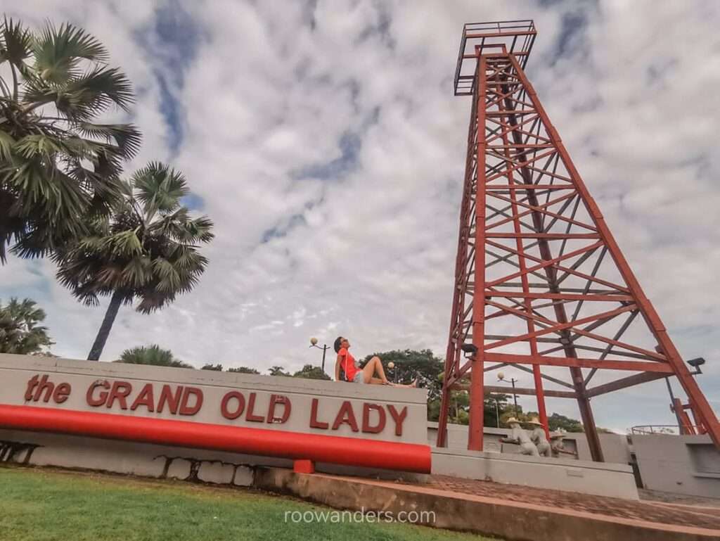 The Grand Old Lady, Miri, Malaysia - RooWanders