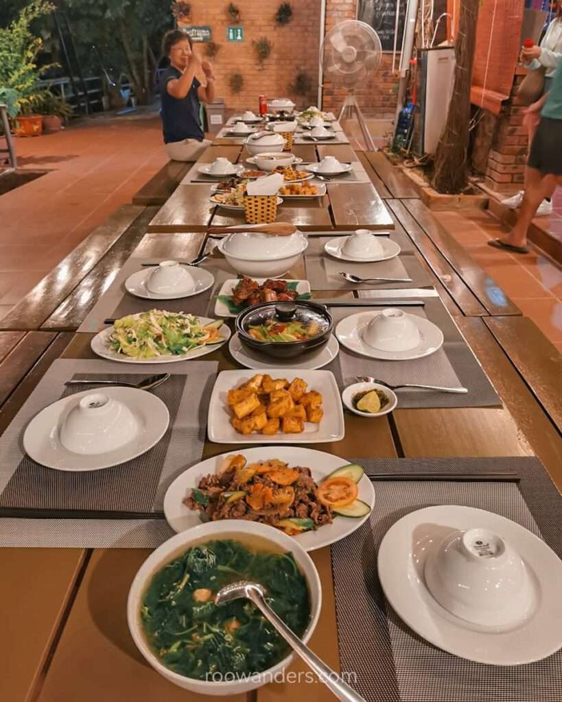 Post Briefing Dinner at Oxalis, Vietnam - RooWandders