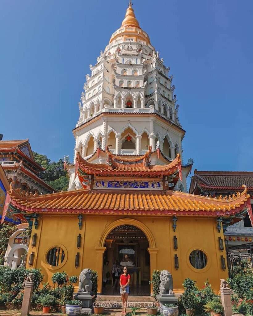 Penang Kek Lok Si Temple pagoda, Malaysia - RooWanders